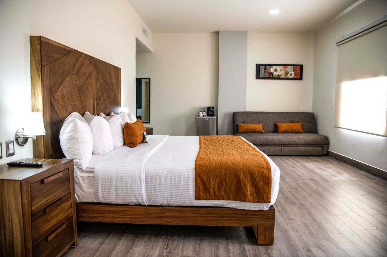 Comfort Inn Ірапуато Екстер'єр фото